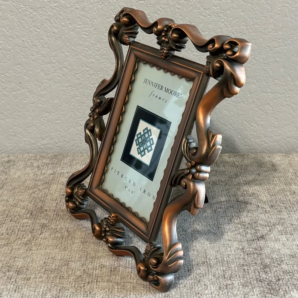 Jennifer Moore Pierced Iron 4x6 Photo Frame x2